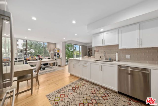 818 N Doheny Drive 401, West Hollywood, CA 90069