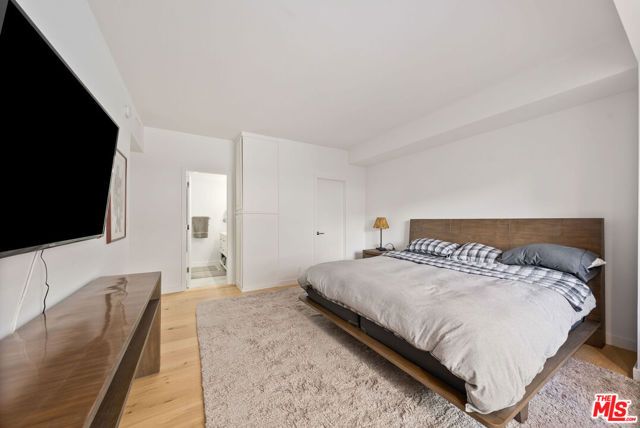 818 N Doheny Drive 401, West Hollywood, CA 90069