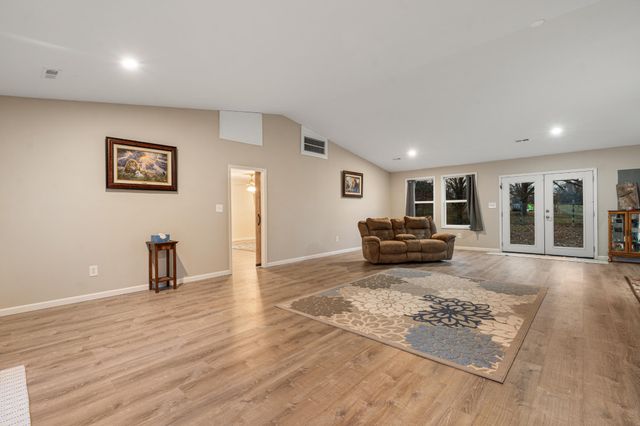 217 Mcclanahan Road, SE, Cleveland, TN 37323