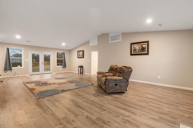 217 Mcclanahan Road, SE, Cleveland, TN 37323