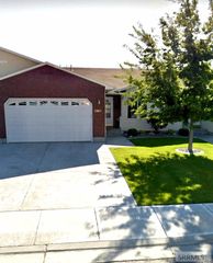 2102 12th Street Circle, Idaho Falls, ID 83404