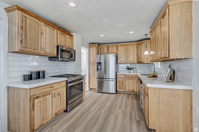 1119 E 10600 S, Sandy, UT 84094