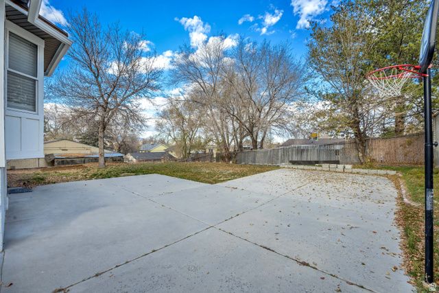 1119 E 10600 S, Sandy, UT 84094