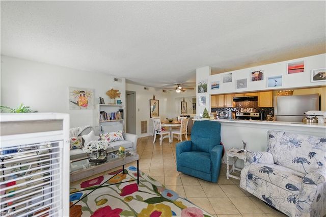 5600 Landfall DR, Virginia Beach, VA 23462