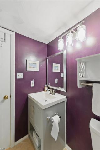 5600 Landfall DR, Virginia Beach, VA 23462