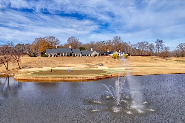 3 Torrey Pine Court, Spartanburg, SC 29304