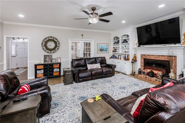 3 Torrey Pine Court, Spartanburg, SC 29304