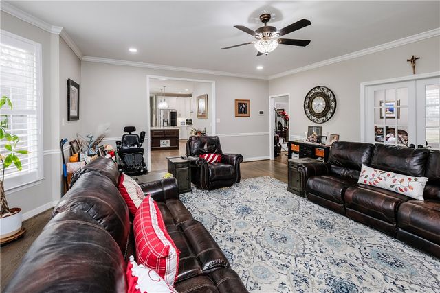 3 Torrey Pine Court, Spartanburg, SC 29304