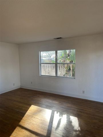 5038 37TH AVENUE N, St Petersburg, FL 33710