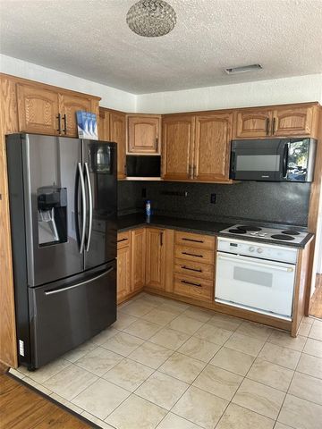 5038 37TH AVENUE N, St Petersburg, FL 33710