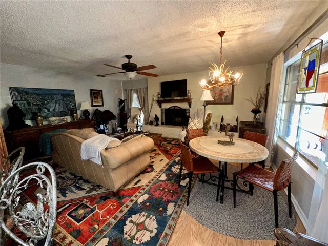 1002 Wrights W, Comanche, TX 76442