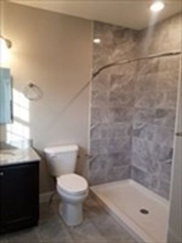 40 Ames Ave 305, Canton, MA 02021