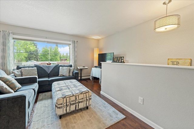 911 8TH AVENUE, Fairbanks, AK 99701