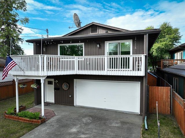 911 8TH AVENUE, Fairbanks, AK 99701