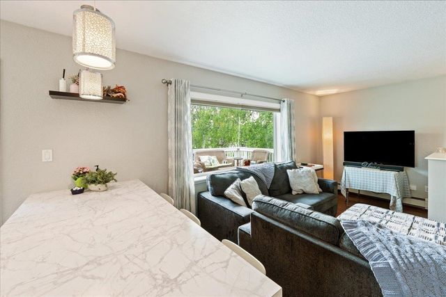 911 8TH AVENUE, Fairbanks, AK 99701