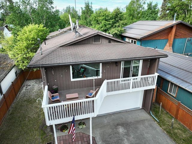 911 8TH AVENUE, Fairbanks, AK 99701