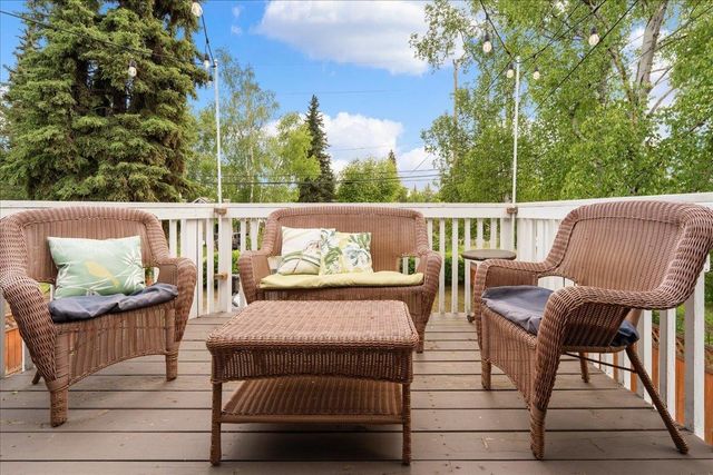 911 8TH AVENUE, Fairbanks, AK 99701