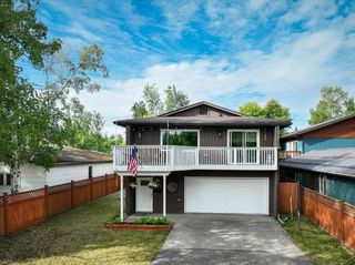 911 8TH AVENUE, Fairbanks, AK 99701