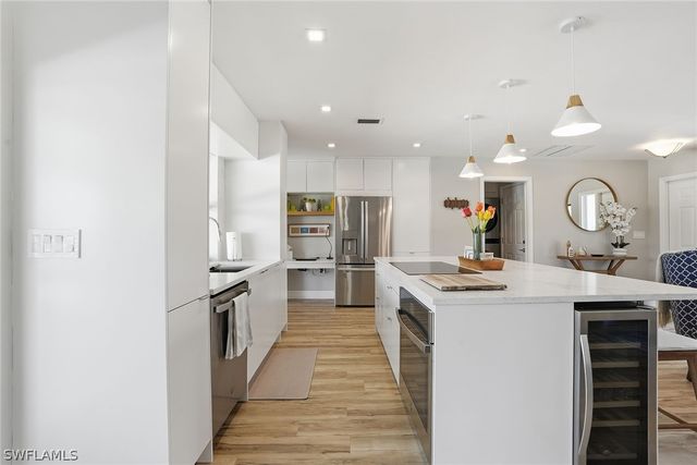 157 Willoughby DR, Naples, FL 34110