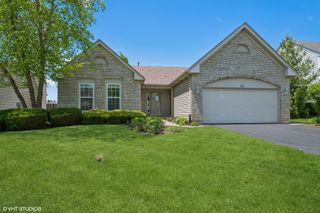 184 Stillwater Drive, Hainesville, IL 60030