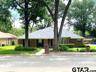 1117 Hillside Drive, Athens, TX 75751