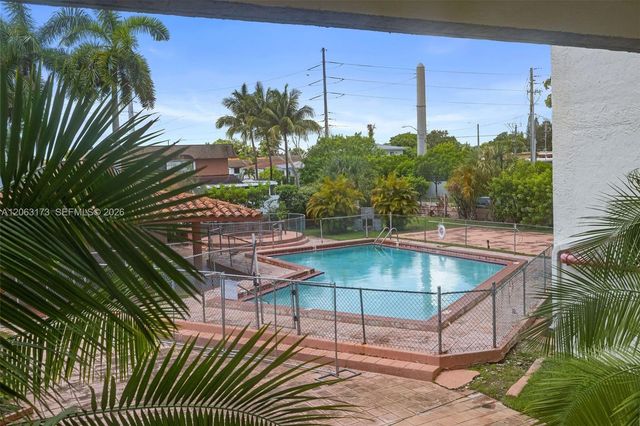5050 NW 7th Street 211, Miami, FL 33126