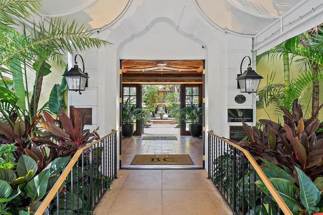 301 Australian Avenue 305, Palm Beach, FL 33480