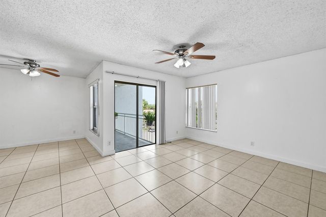 505 S PINE ISLAND Road B310, Plantation, FL 33324