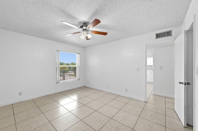 505 S PINE ISLAND Road B310, Plantation, FL 33324