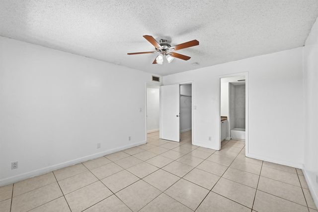 505 S PINE ISLAND Road B310, Plantation, FL 33324