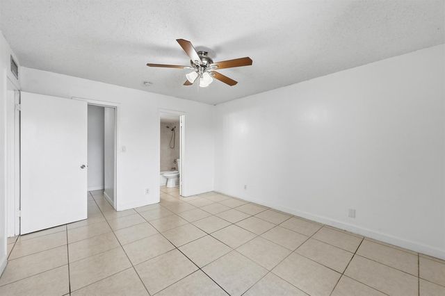 505 S PINE ISLAND Road B310, Plantation, FL 33324