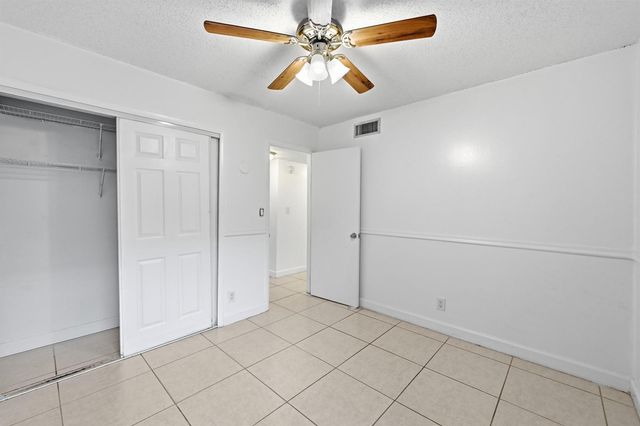 505 S PINE ISLAND Road B310, Plantation, FL 33324