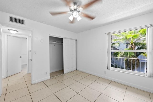 505 S PINE ISLAND Road B310, Plantation, FL 33324