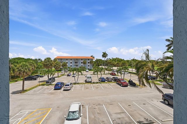 505 S PINE ISLAND Road B310, Plantation, FL 33324