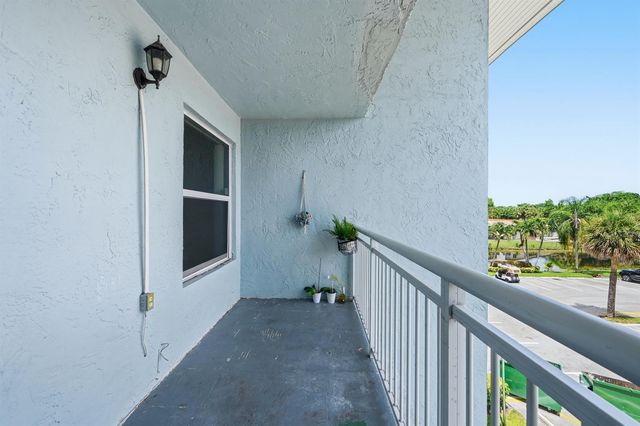 505 S PINE ISLAND Road B310, Plantation, FL 33324