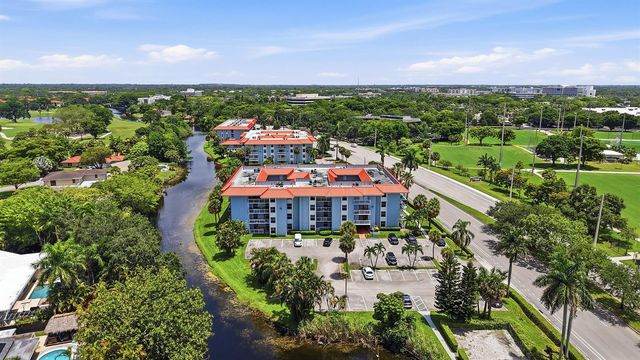 505 S PINE ISLAND Road B310, Plantation, FL 33324