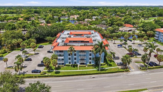 505 S PINE ISLAND Road B310, Plantation, FL 33324