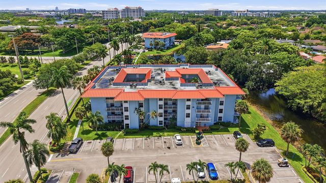 505 S PINE ISLAND Road B310, Plantation, FL 33324