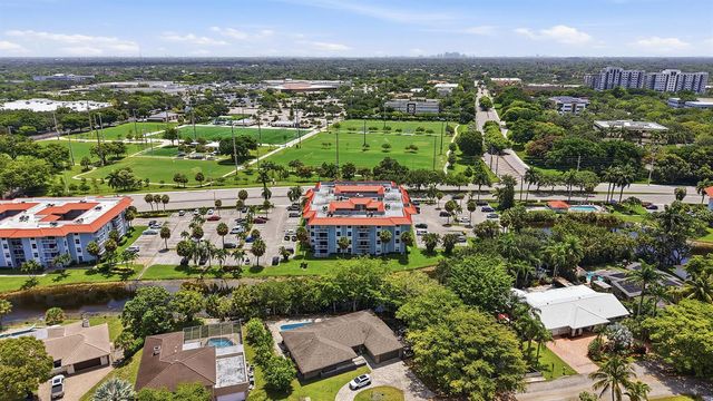 505 S PINE ISLAND Road B310, Plantation, FL 33324