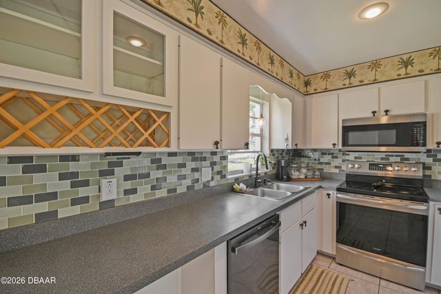 2820 Sabal Palm Drive, Edgewater, FL 32141