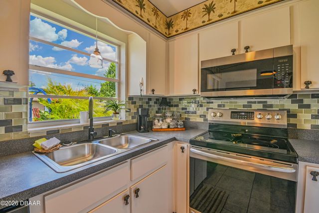 2820 Sabal Palm Drive, Edgewater, FL 32141