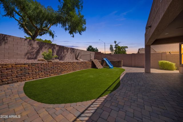6772 W El Cortez Place, Peoria, AZ 85383
