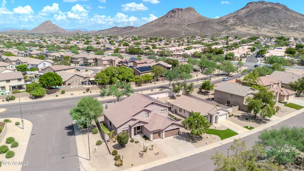 6772 W El Cortez Place, Peoria, AZ 85383