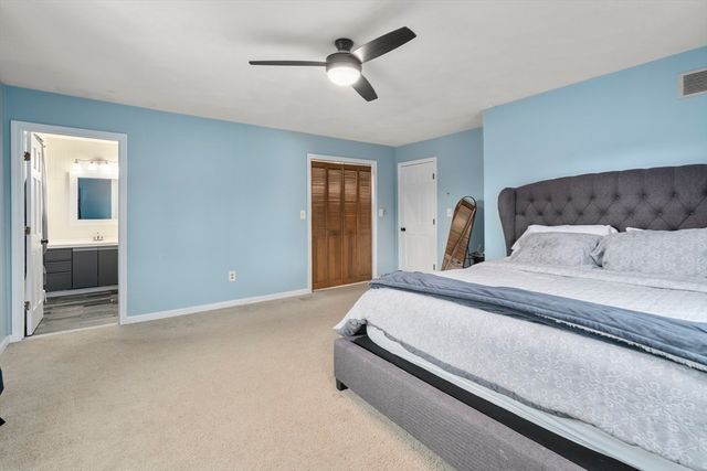 11 Broadmeadow Lane, Abington, MA 02351