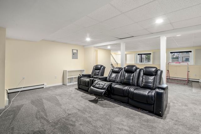 11 Broadmeadow Lane, Abington, MA 02351