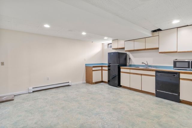 11 Broadmeadow Lane, Abington, MA 02351