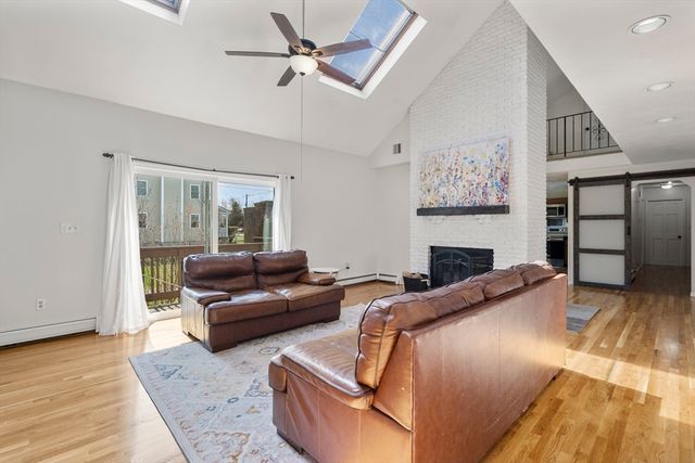 11 Broadmeadow Lane, Abington, MA 02351