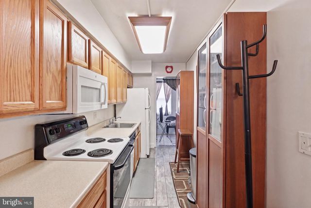 1724 CAPITOL NE, Washington, DC 20002