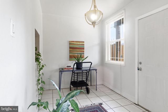 1724 CAPITOL NE, Washington, DC 20002