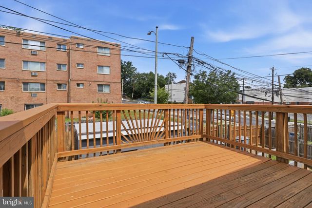 1724 CAPITOL NE, Washington, DC 20002